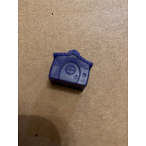 Littlest Pet Shop Monopoly Replacement 34 red crates, 13 blue dog houses - Picture 4 of 6